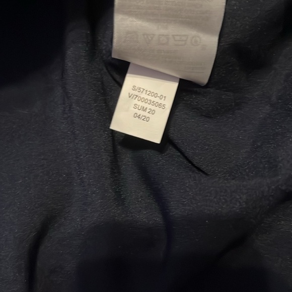 Banana Republic Blue Pink Ruffled Sleeveless Blouse - Picture 13 of 13